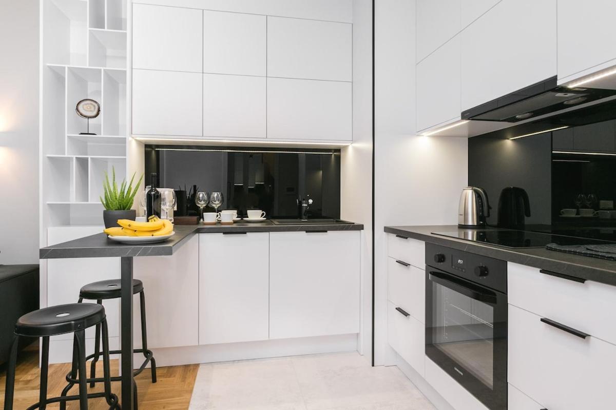 Leilighet Urban Chic - Mennica - One Bedroom -citycenter&140 *